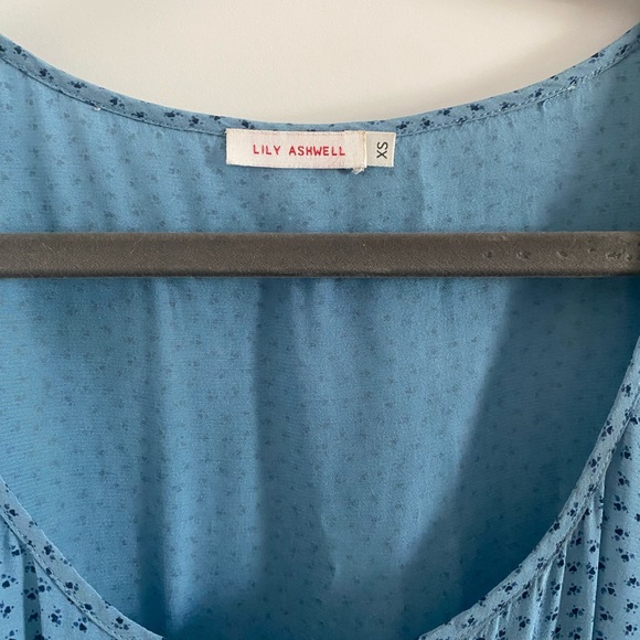 Scoop Neck Blue Ditzy Print Lily Ashwell Maxi Dress - Picture 3 of 5